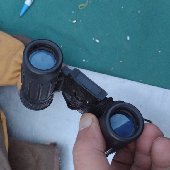 Bushnell Sportview Black Binoculars - Picture 3 of 4